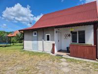 Dom Bursztynek - domek murowany - B&B Junoszyno