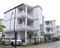 Serenity Villa Apartments - B&B Golem