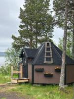 Camp Caroli Hobbit Hut - B&B