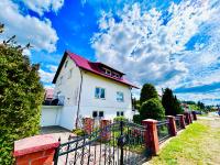 VILLA SUNSHINE "SUNSHINE SUITE" NAD JEZIOREM KOMINEK i WANNA w SALONIE OGRóD BALKON - B&B Lipnica