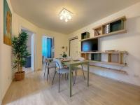 Family Stay in the Center near the Beach by Host Hero - Chambres d'hôtes Civitanova Marche