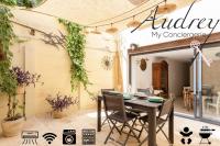 Le Patio des Salins - Sublime maison de charme intramuros à Aigues-Mortes - B&B Aigues-Mortes