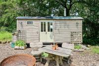 Host & Stay - Dipple Farm Shepherds Hut - B&B Woolfardisworthy