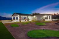 Serene Resort-Style Escape - Perfect for Families - B&B El Cajon