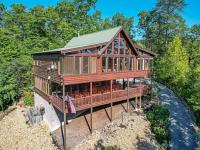 Luxury Lodge and Resort- Hot Tub, Fire Pit, Game Room, Pets - Ferienwohnung Sevierville