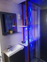 Tiny House proche de la plage sans draps ni serviettes - Bed and Breakfast Plévenon