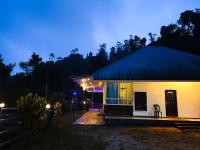 Eco Hills Private Pool Villa - Bed and Breakfast Munnar