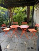 Stylish 3-bedroom house with secluded garden and home office in central Whitstable - Chambres d'hôtes Whitstable