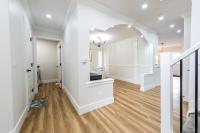 Valley Villa Spacious 5BD Getaway! Sleep 12, 1hr to Banff, 40 Mins Canmore, 5 mins to WinSport & Olympic park - B&B Calgary