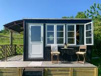 Wagon With View Over Lake Ollerup - Ferienwohnung Vester-Skerninge