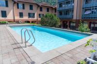 Surfers Lodge with Beach, near Interlaken - Bed and Breakfast Därligen