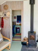 Traditional 60S Cabin By Langåsdammen Lake - B&B Levanger