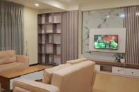 Spacious 5-Bedroom Apartment in the Heart of Bole - B&B