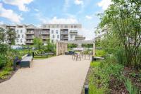 Modern Flow Apartment by Bookinghost - Ferienwohnung Warschau