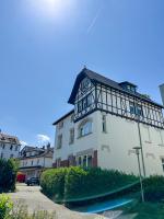 Große Fewo in Jugendstil-Villa, Kassel-Bad Wilhelmshöhe am UNESCO-Bergpark, Herkulesblick, 3 Schlafzimmer, Boxspring-Betten, bis 8 Personen, Balkon, kostenfreie Parkplätze - Art City-Studio Kassel 11 - Chambres d'hôtes Cassel