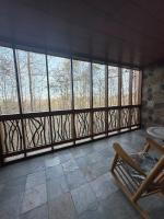 Holly Tree Hideaway - Semi Secluded Mtn Setting - Chambres d’hôtes Sevierville