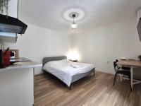 VERONE - Studio agréable pour 2 pers - B&B Reims