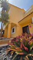 Inés Group Home by Best Holidays Fuerteventura - Chambres d'hôtes Corralejo