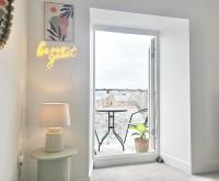 Stylish Penzance Apartment 2 Beds & Balcony - B&B Penzance