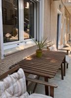 Athens Urban Retreat Apartment - City Center - Fiber Wi-Fi - B&B Atene