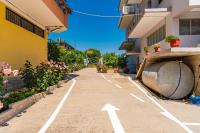 Hometown Apartment 2 by PikHost - Ferienwohnung Gjirokastra