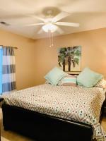 Simply beautiful 1 floor condo in the center of MB - Chambres d'hôtes Myrtle Beach