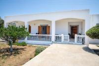 Debbie's Holiday Home with sunset - Bed and Breakfast Lakkí