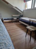 Eenpersoonsbed in Slaapzaal met 4 Bedden
