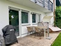 Fußläufig zu S-Bahn nach München und See Gemütliche und voll ausgestatette 2 Zimmer Ferienwohnung am Wörthsee mit Terrasse, Grill, Schaukel, Doppelbett oder getrennte Betten, ideal zum Entspannen aber auch zum Arbeiten - B&B Wörthsee