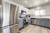 3 Mi to Dtwn: Gated Condo w/ Patio in Reno! - Chambres d'hôtes Reno