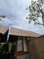 Bungalow with Garden View