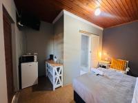 Aruwaa - B&B East London