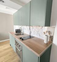 Bright & Spacious Apartment - Heart of Orléans - Bed and Breakfast Orléans