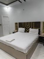 The Expo Inn Guest House Karachi Near Expo Centre - B&B