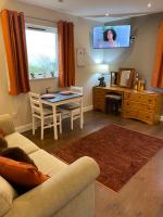 Hazelmount Self-Catering Cabin - B&B Portree