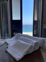 Camera Matrimoniale Deluxe con Balcone e Vista Mare