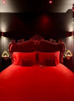 SWEET DREAMS Love room & Spa - Chambres d'hôtes Villeneuve-le-Roi