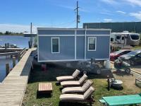 Charming Waterfront Escape 2BR 10 Min to NOLA - B&B Chalmette