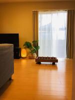 一棟貸切の民宿 月 駐車場2台無料 バス停徒歩1分 市街地へ好アクセス - B&B Matsuyama
