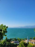 Pelikan Lake House - B&B Scutari