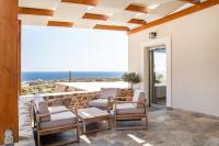 Akra Suite - Ferienwohnung Perivolákia