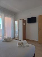 Apartamento de 2 dormitorios con balcón