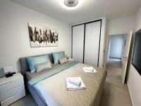 Sea Slatine II - Modern apartment with pool - 30 meters from the beach - B&B Slatine