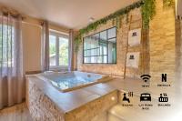 Scandinavian Suite - Private Spa and Sauna - B&B Nantua