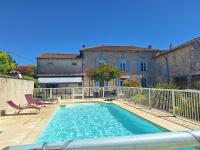 gîte l'ouche de mai - B&B