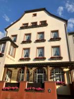 Gästehaus Zur Burggräfin - B&B Manderscheid