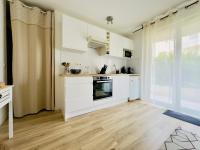 Studio tout confort avec piscine - Bed and Breakfast Périgny