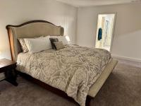 Kent Island Comfort 4BR Home Minutes from Waterfront, Wineries & Nature Trails - Chambres d’hôtes Chester