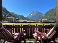 Grand appartement calme avec vue, balcon et parking couvert - Ferienwohnung Evolène