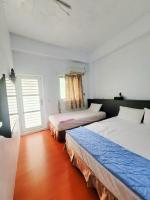 Chambre Triple avec Salle de Bains Privative